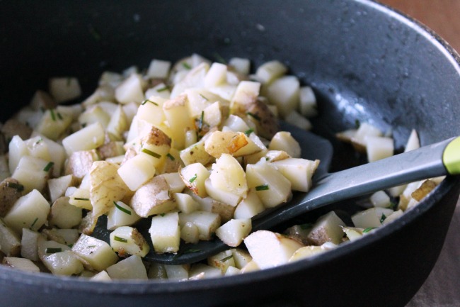 Chive and Garlic Brunch Potatoes