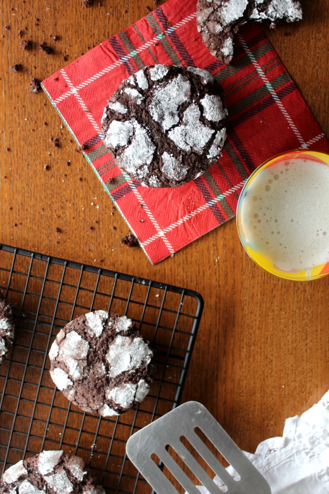 Christmas Crinkle Cookies gluten-free made with rice flour
