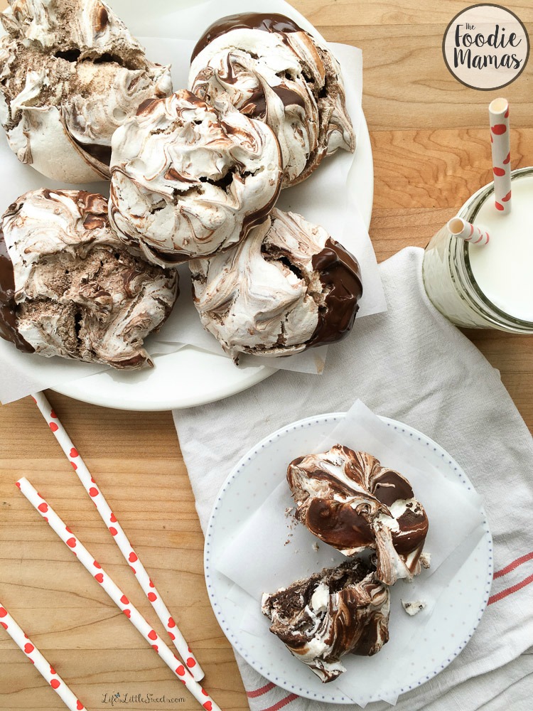 Chocolate Swirl Meringue Cookies 750x1000 W WM