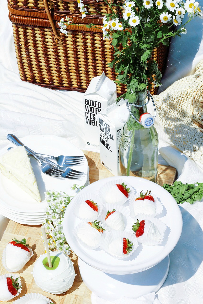 Dîner en Blanc: The Exceptional “Dinner in White” Comes To Ottawa This Summer