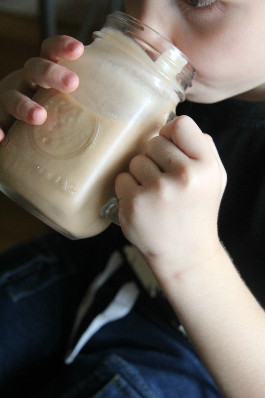 Avocado Peach Smoothie