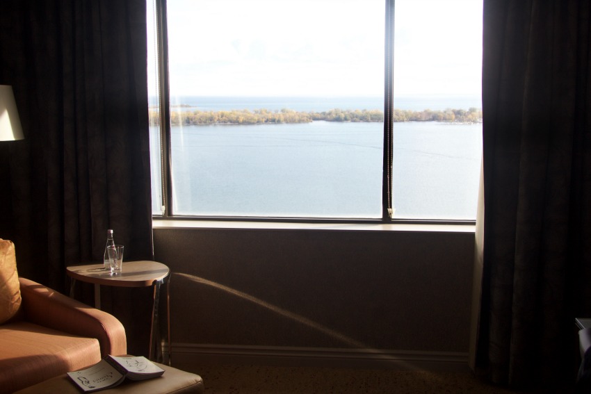 Treat Yourself To A Dreamy Stay At The Westin Harbour Castle Toronto