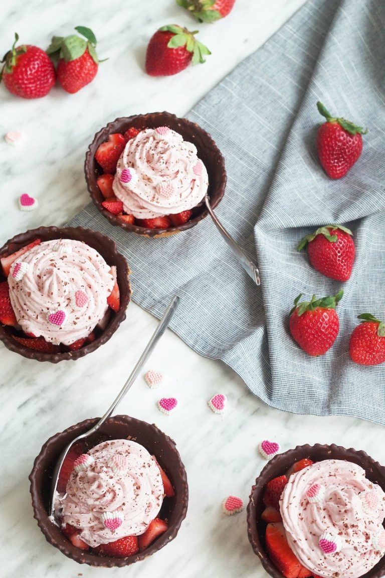 A Heavenly Strawberry Mousse For Valentine’s Day