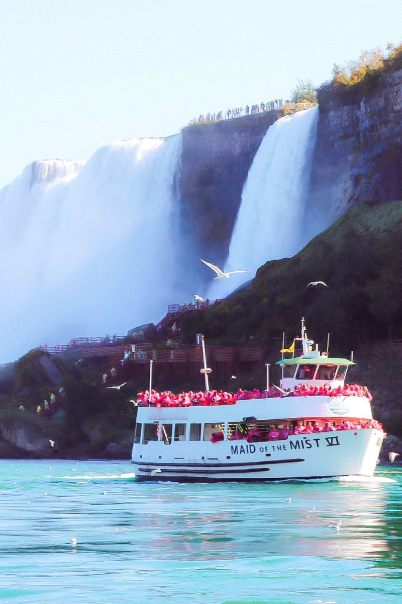 9 Reasons Autumn Is the Perfect Time to Visit Niagara Falls