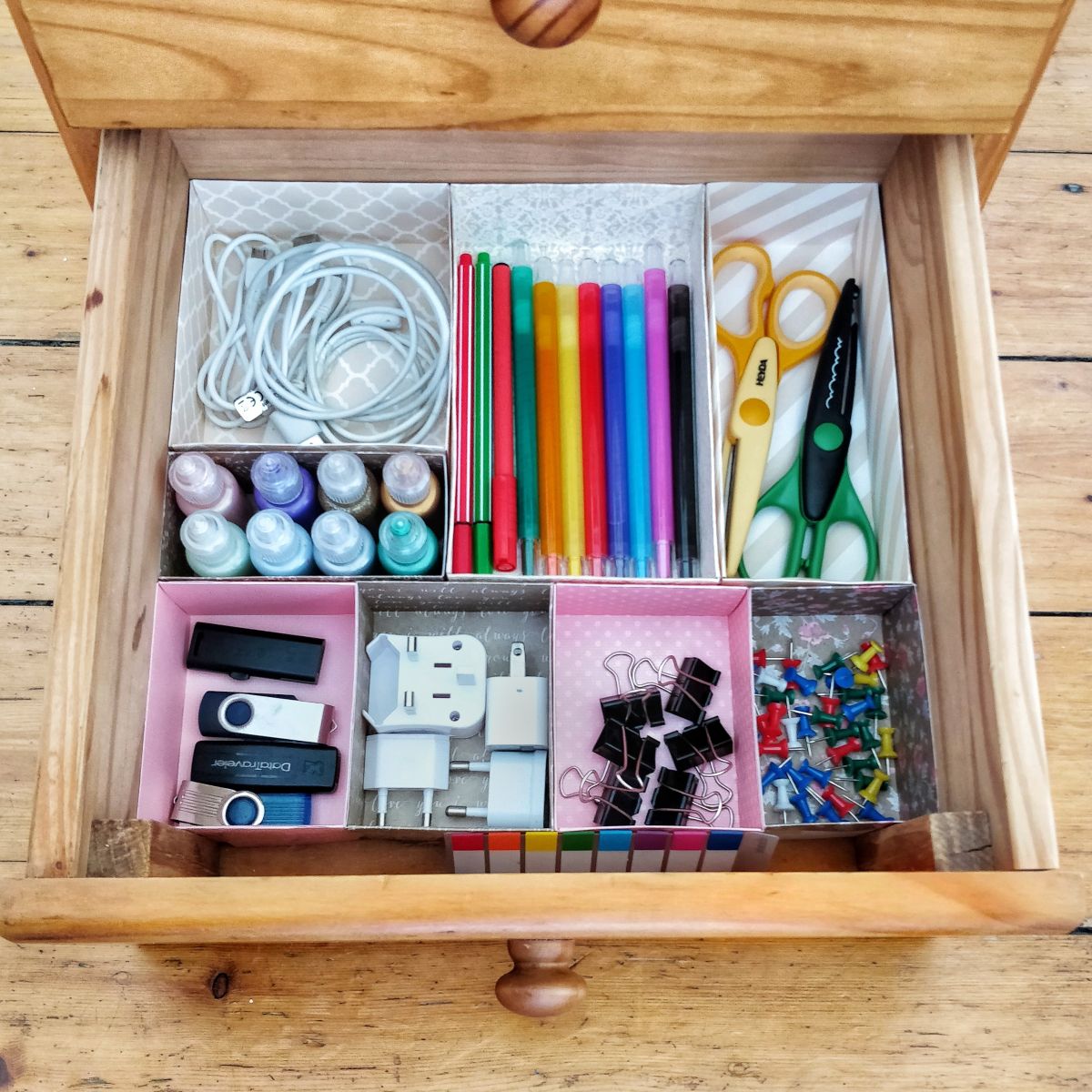DIY Drawer Dividers for Desk Organizing (+Tips and Tricks) - The Crafting  Nook